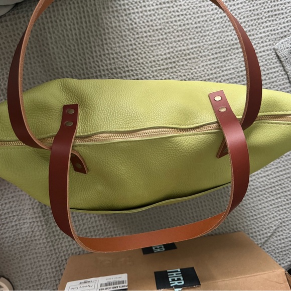 Portland Leather Large Tote Bag - Picture 4 of 7